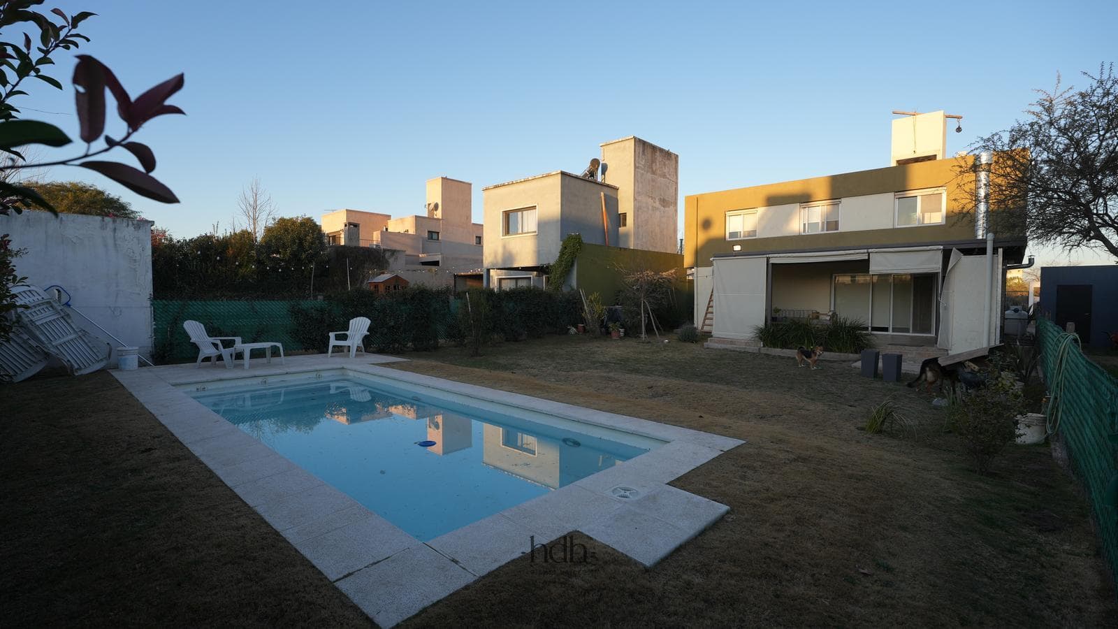 House for sale: 3 bedrooms, 2 bathrooms, pool, 24-hour security