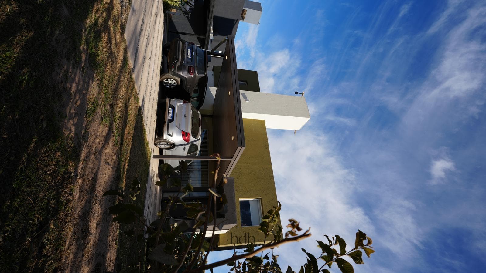 House for sale: 3 bedrooms, 2 bathrooms, pool, 24-hour security