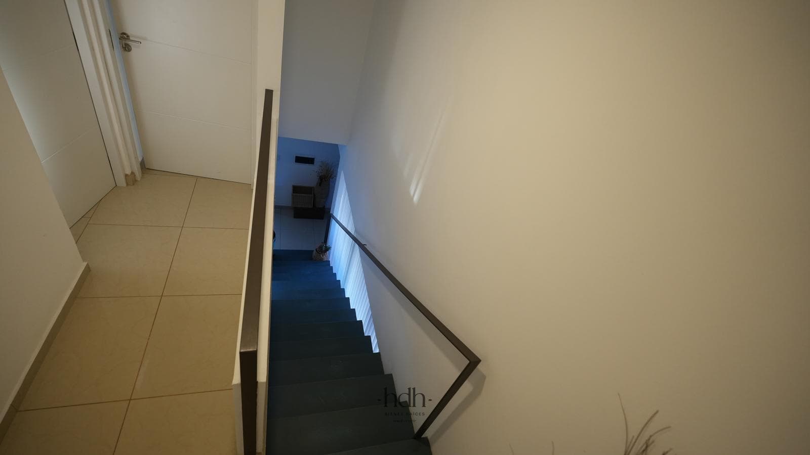 House for sale: 3 bedrooms, 2 bathrooms, pool, 24-hour security