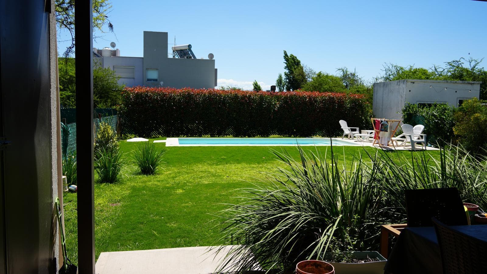 House for sale: 3 bedrooms, 2 bathrooms, pool, 24-hour security