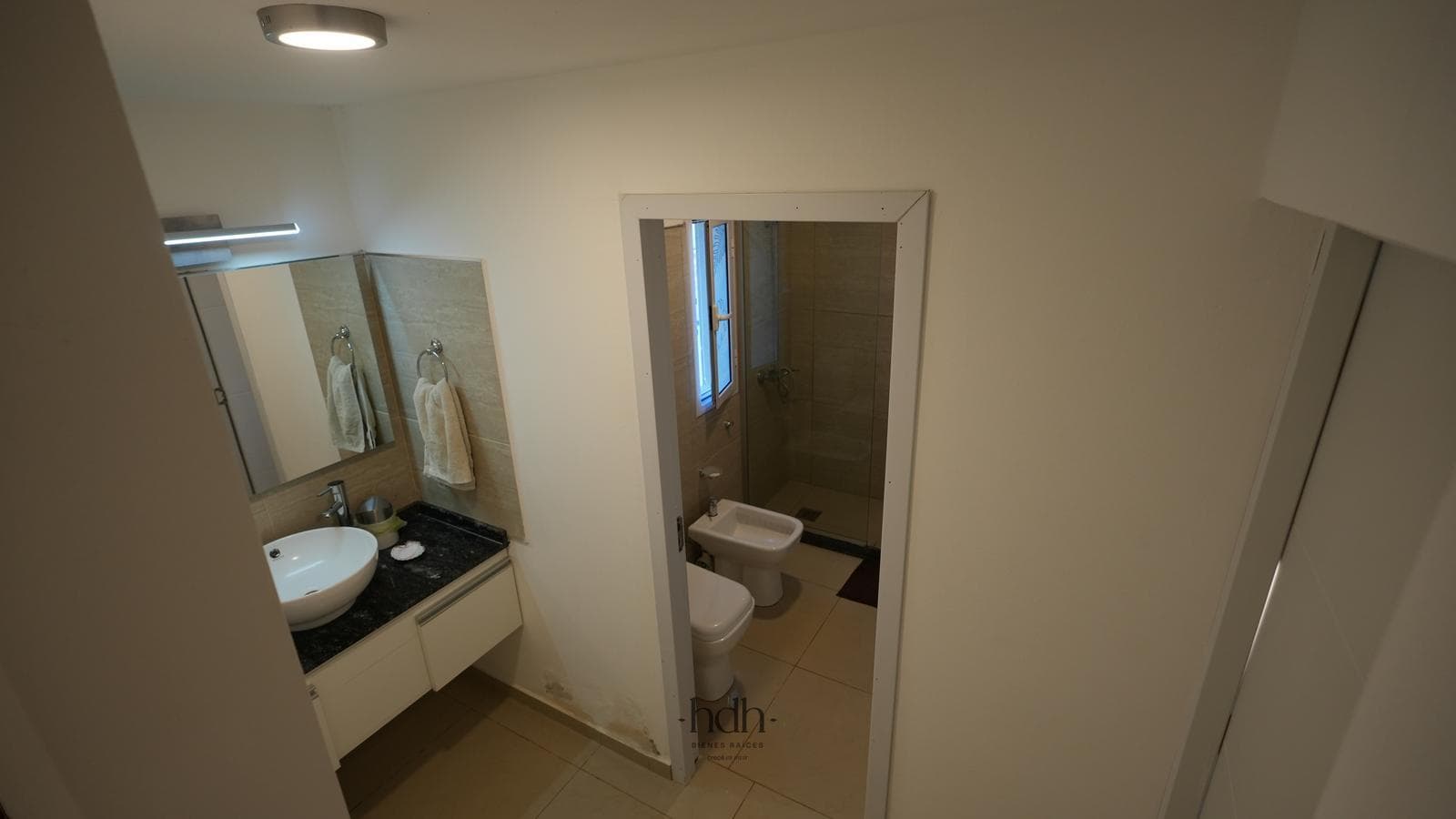 House for sale: 3 bedrooms, 2 bathrooms, pool, 24-hour security