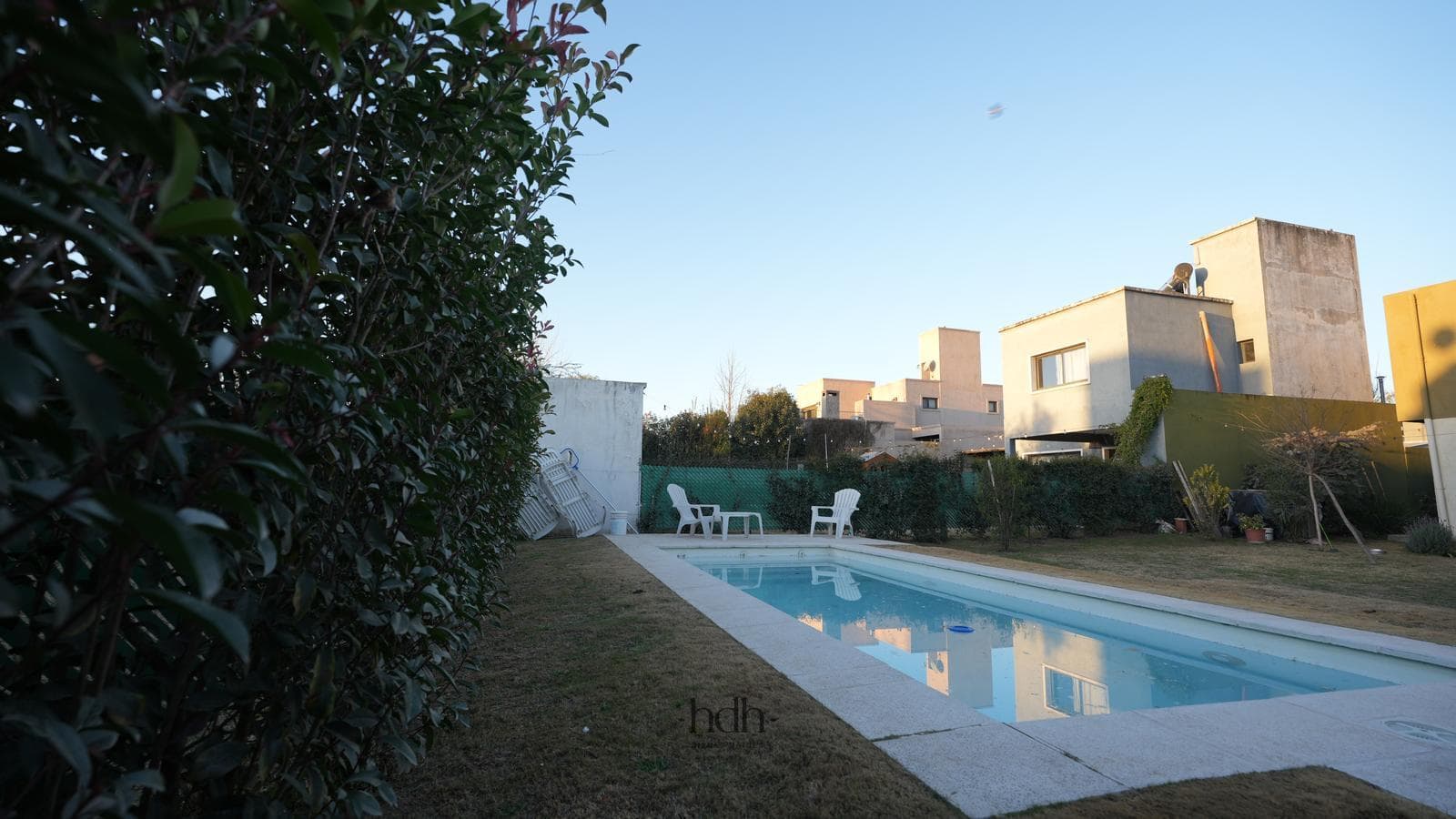 House for sale: 3 bedrooms, 2 bathrooms, pool, 24-hour security