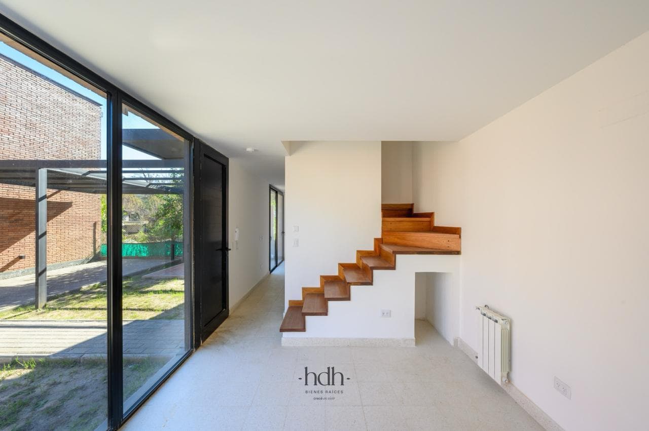 Duplex in Villa Allende: 2 bedrooms with a patio