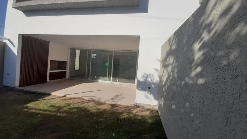 3-bedroom apartment for sale with security