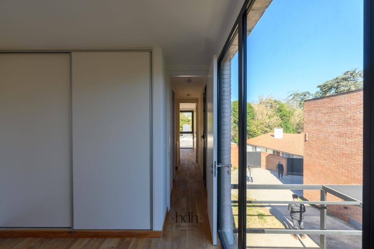 Duplex in Villa Allende: 2 bedrooms with a patio