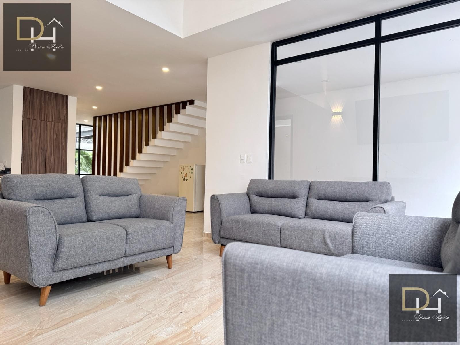 Beautiful house for sale or rent, just steps from the Clubhouse at Residencial Aqua!!