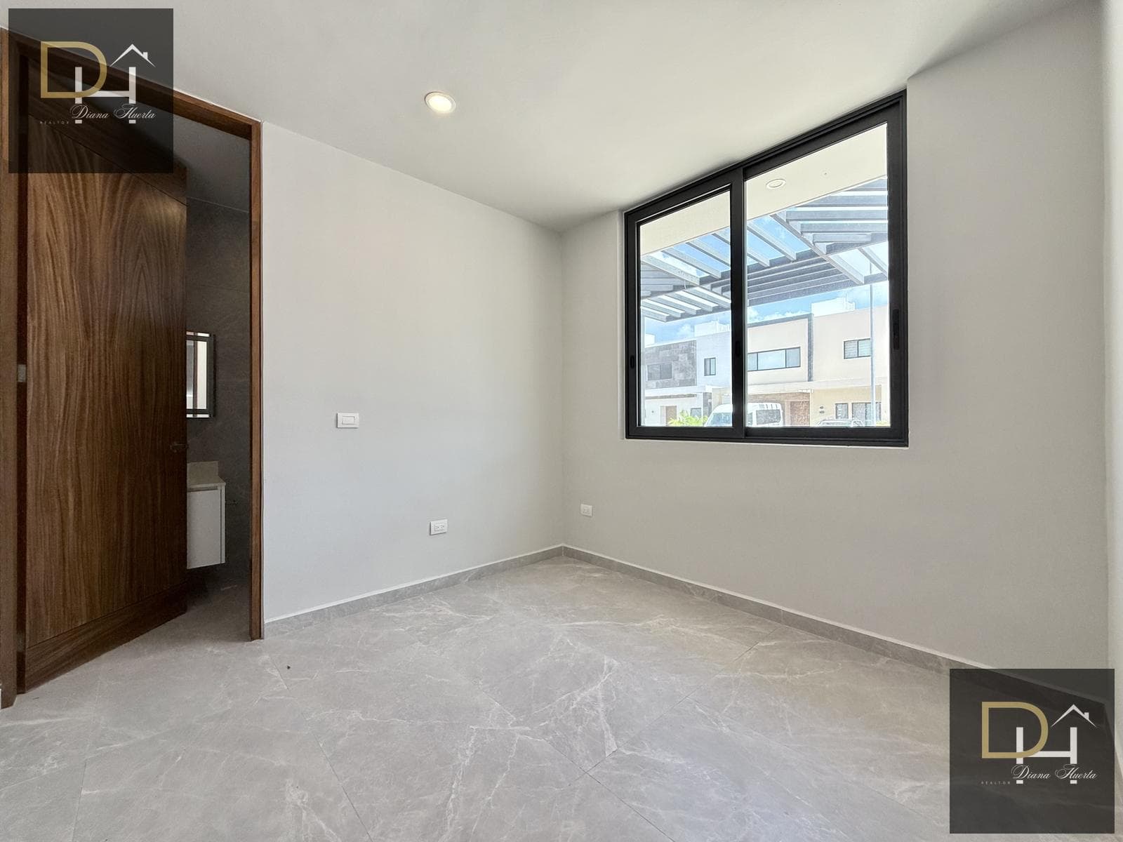 ¡¡AMPLIA CASA EN VENTA TOTALMENTE NUEVA EN RESIDENCIAL RIO!!