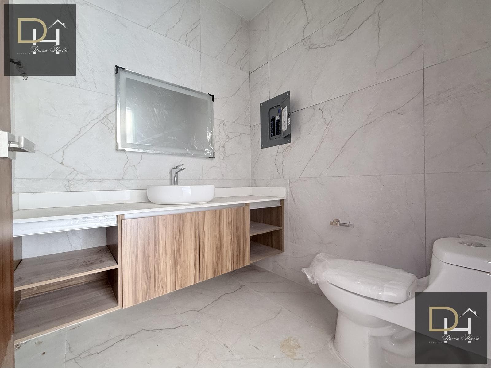 ¡¡HERMOSA CASA TOTALMENTE NUEVA EN VENTA EN RESIDENCIAL RIO!!
