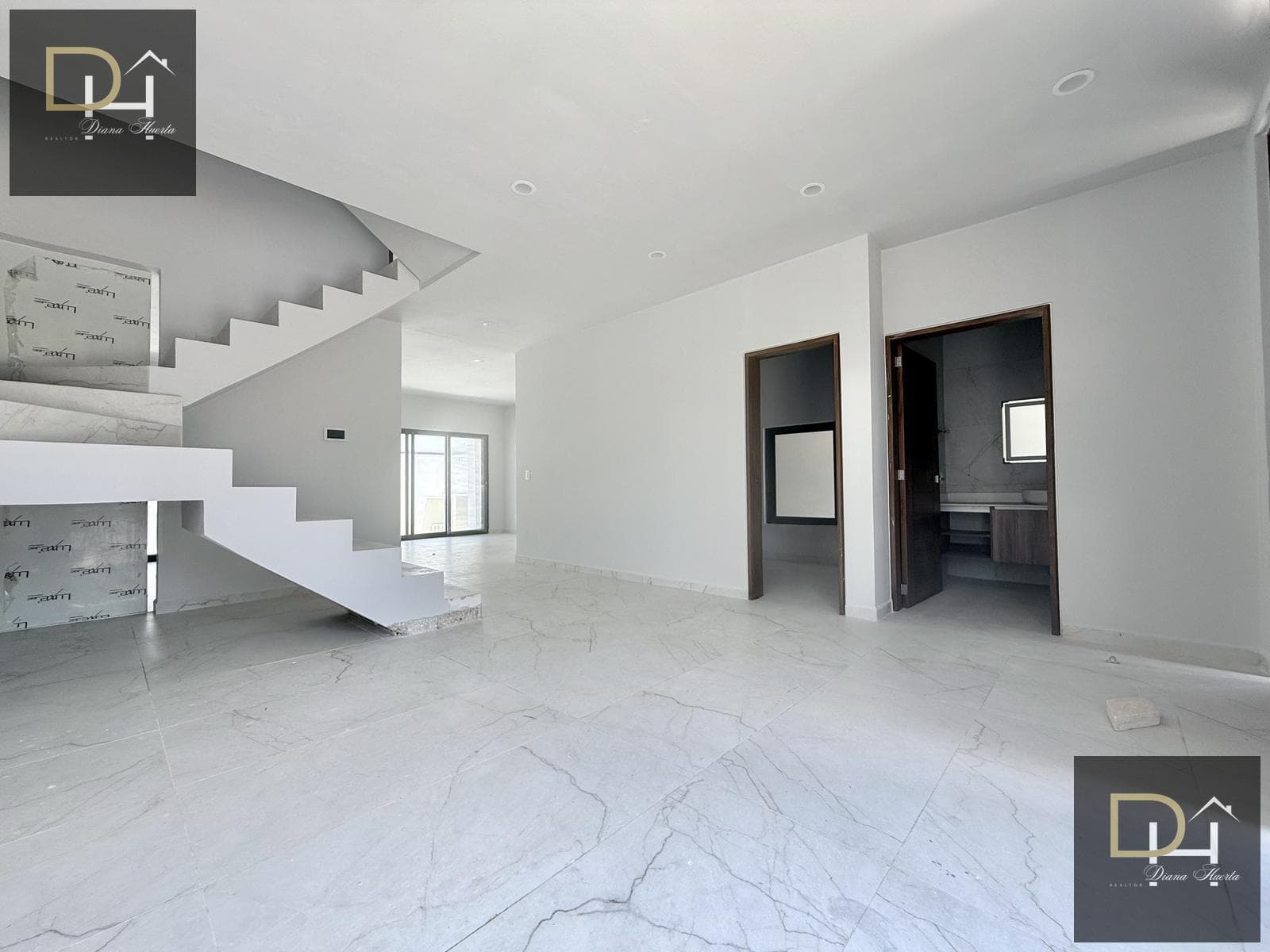 ¡¡HERMOSA CASA TOTALMENTE NUEVA EN VENTA EN RESIDENCIAL RIO!!