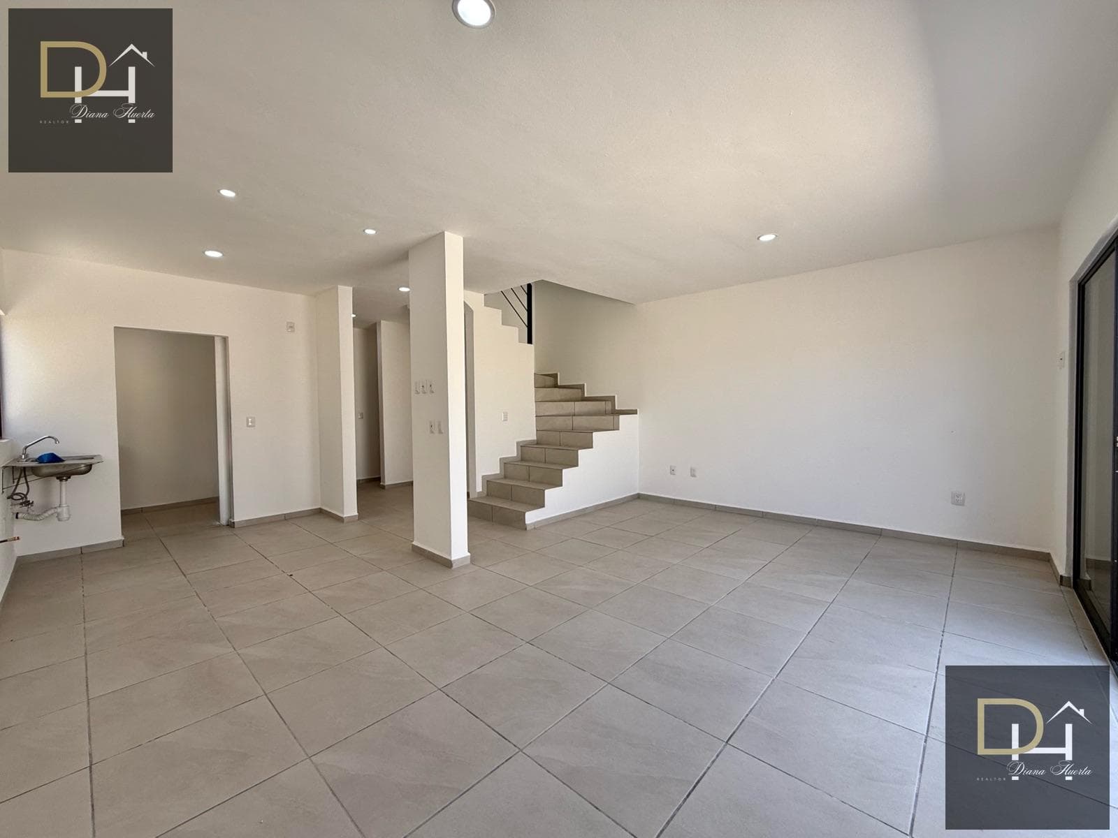 ¡¡BONITA CASA TOTALMENTE NUEVA EN RESIDENCIAL KULKANA!!