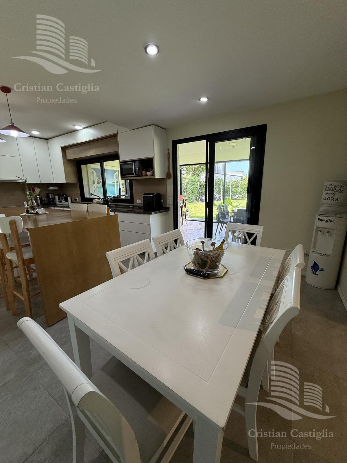 For Sale - 5-Room House, Garden, Pool - La Comarca, Tigre