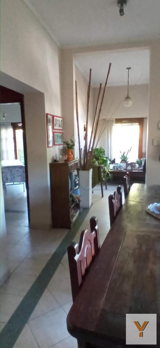 House for sale - 4 bedrooms, 2 bathrooms - 150 m² - Tres Arroyos