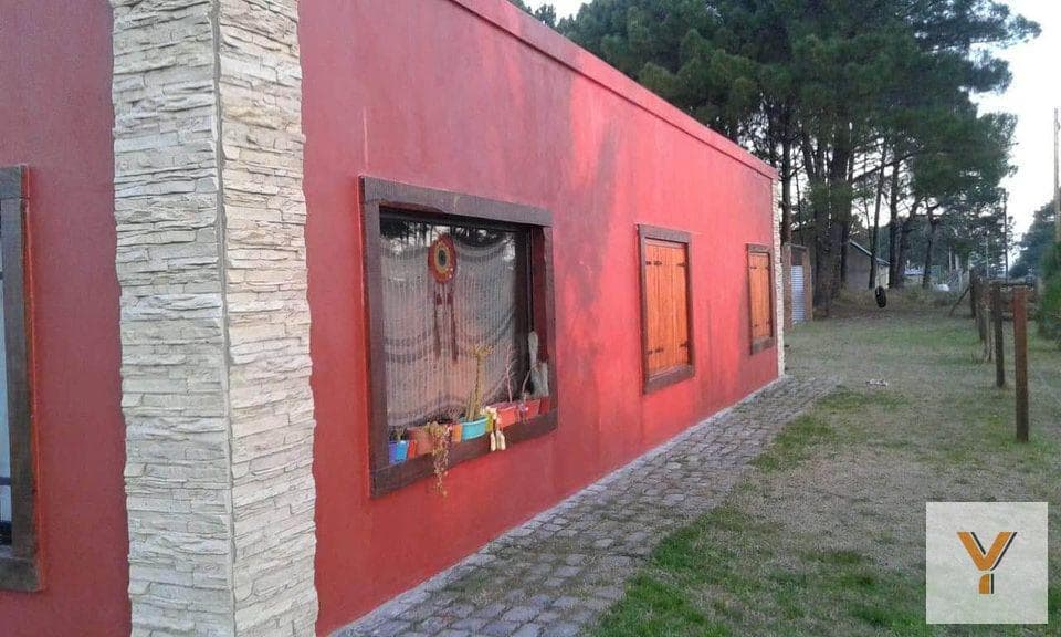 House for Sale - 3 Bedrooms, 1 Bathroom - Garage - 495 m² - Barrio Hípico, Mar de Ajó