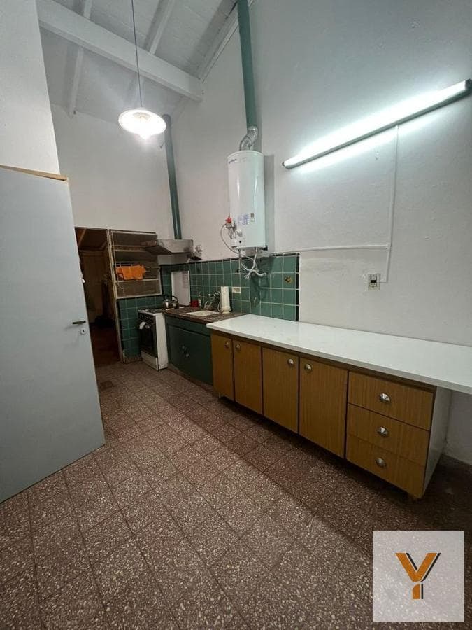 House for sale - 2 bedrooms, 1 bathroom - large yard - 320 m² - Florencio Varela