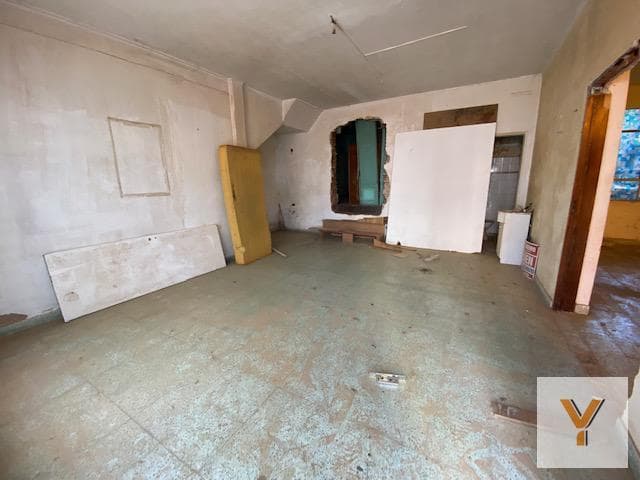 House for sale - 2 bedrooms, 3 bathrooms - 600 m² - La Plata
