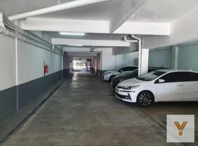 Covered garage, total area 16 square meters—Bragado