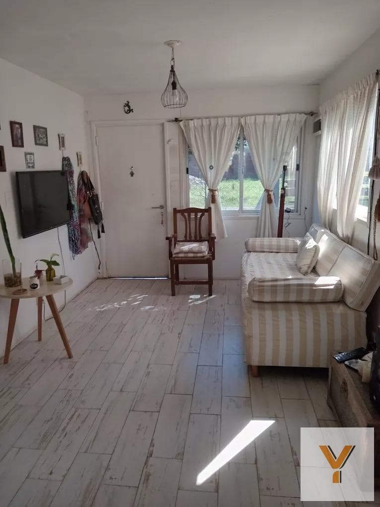 House for sale - 2 bedrooms, 1 bathroom - Garage - 477 m² - Longchamps, Almirante Brown