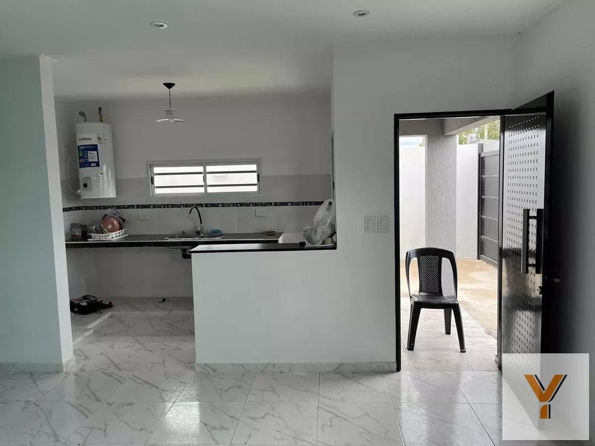 House for Sale - 3 Bedrooms, 2 Bathrooms - 180 m² - Altos de San Lorenzo, La Plata