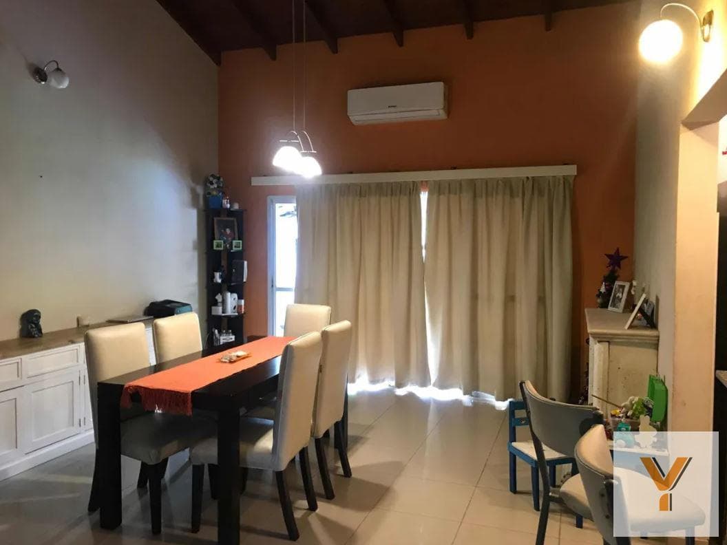 Land for sale - 3 bedrooms, 2 bathrooms, 1 garage - Total area: 300 m² - Jorge Newery Park, Ezeiza