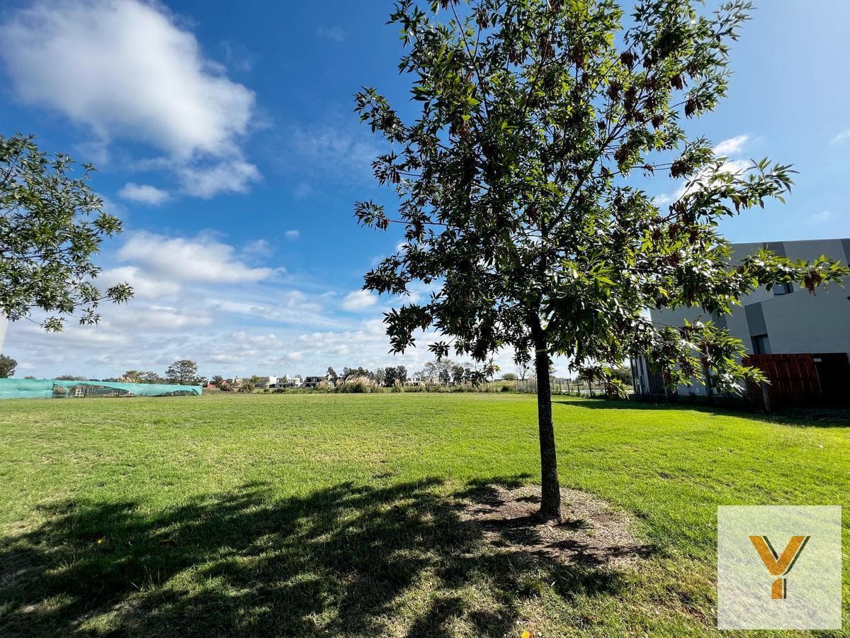 Land for Sale - 900 square meters - Escobar