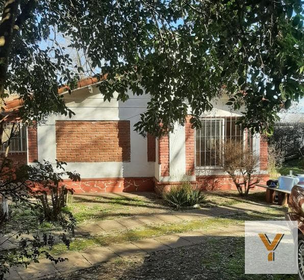 House for Sale - 1 Bedroom, 2 Bathrooms - 500 square meters - La Reja, Moreno