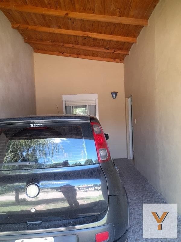 House for Sale - 2 Bedrooms, 1 Bathroom, 1 Garage - 290 m² - Las Flores