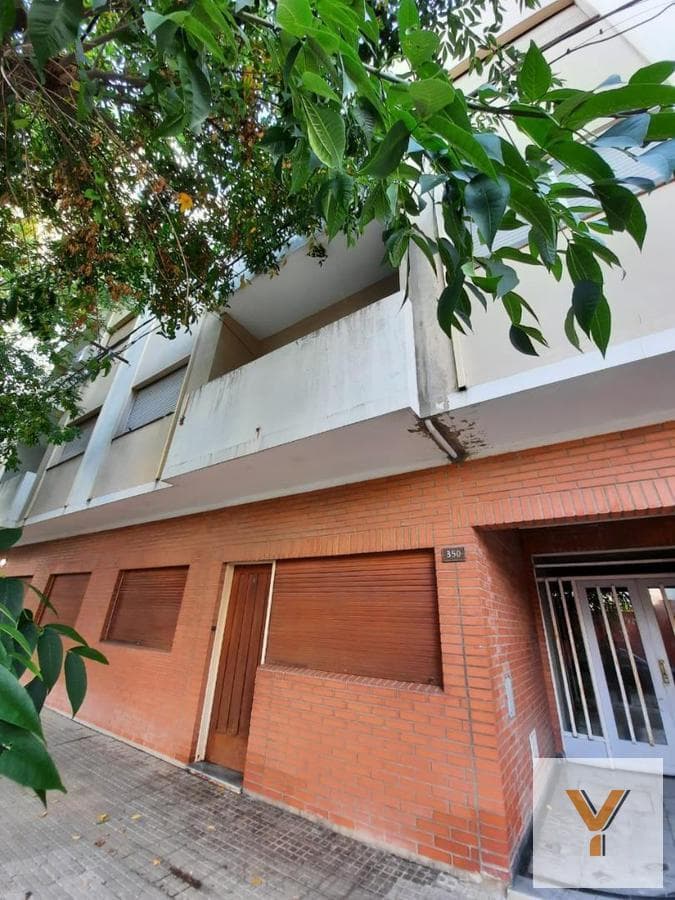 Apartment for sale - 3 bedrooms, 2 bathrooms - Garage - 85 m² - Tolosa