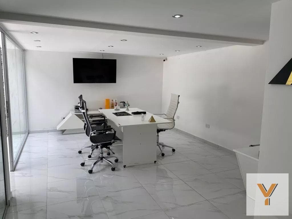 Office for Sale - 4 Rooms, 1 Bathroom - 199 square meters - La Plata