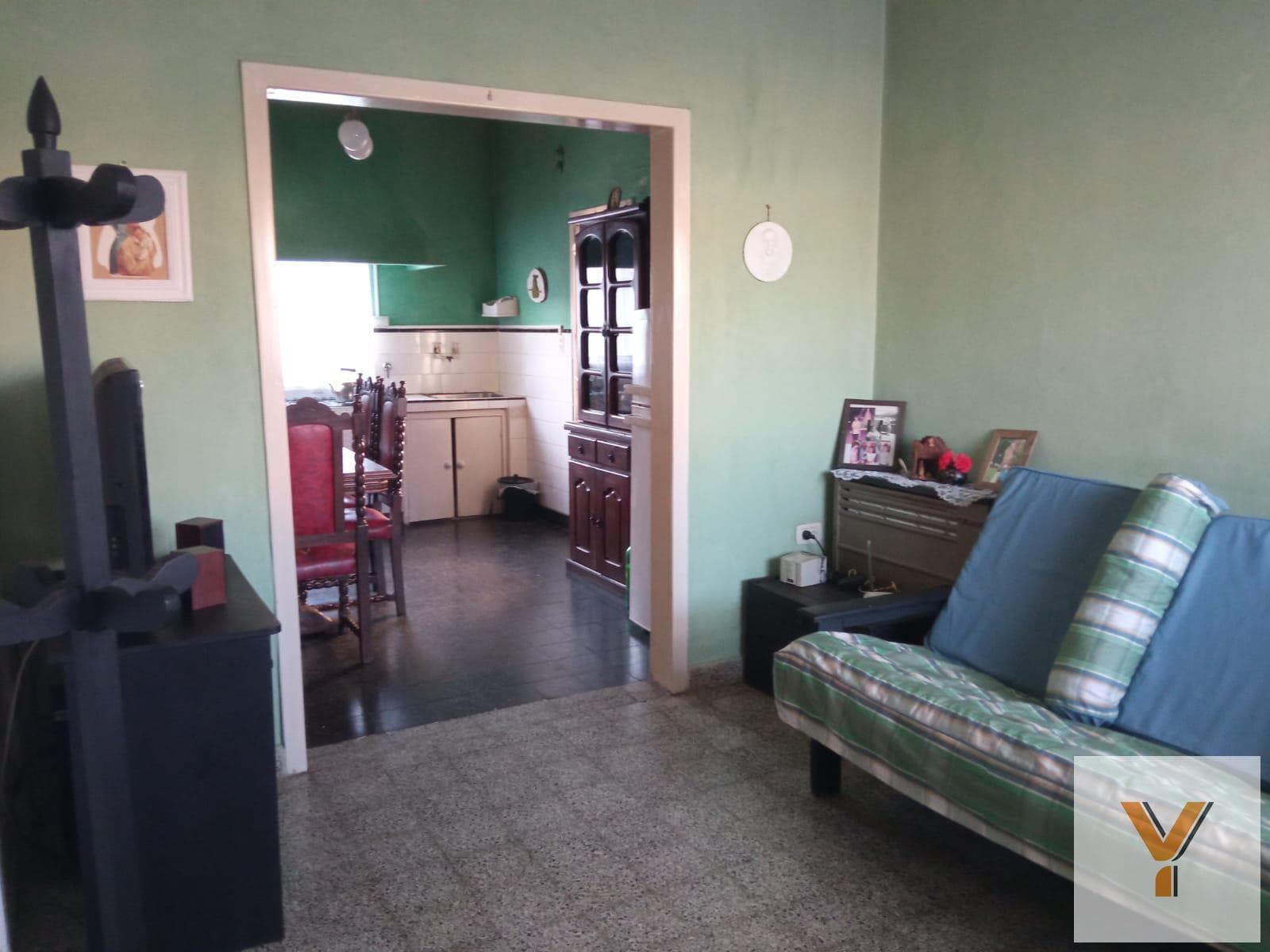 House for Sale - 2 Bedrooms, 1 Bathroom - Garage - 600 square meters - Chillar, Azul