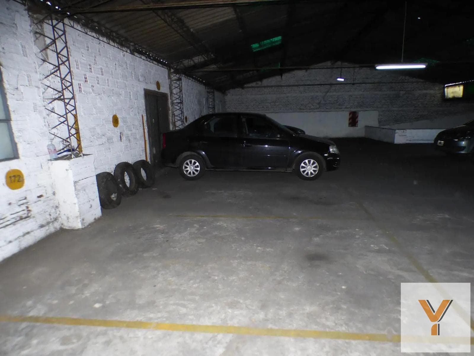 Garage for sale, 12 m² total - La Plata