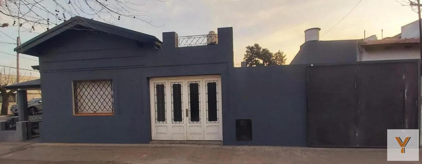 House for sale - 3 bedrooms, 1 bathroom - 124 m² on a 155 m² lot - Ensenada