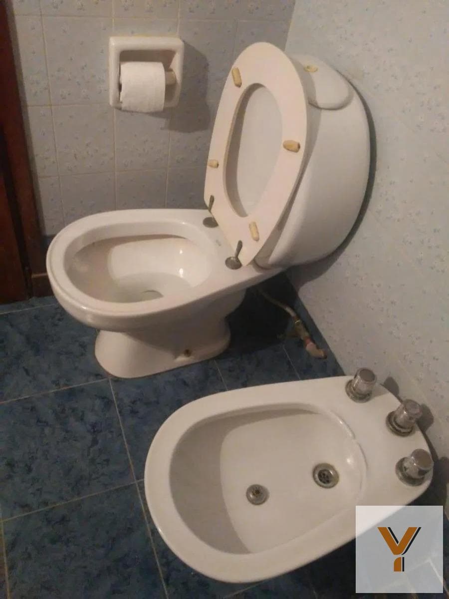 House for Sale - 4 Bedrooms, 3 Bathrooms - Garage - 300 m² - Cañuelas