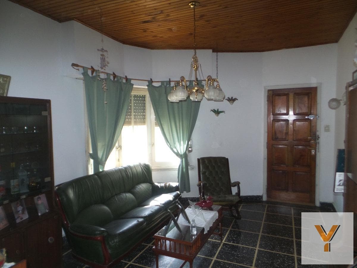 House for sale - 3 bedrooms, 2 bathrooms - courtyard - 180 m² - Gerli