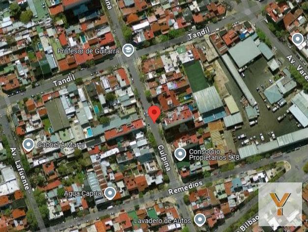 Covered garage, total area 16 square meters—Bragado