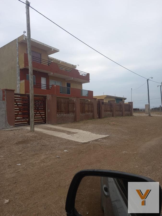 Duplex for sale - 3 bedrooms, 3 bathrooms - 180 m² - San Clemente Del Tuyú
