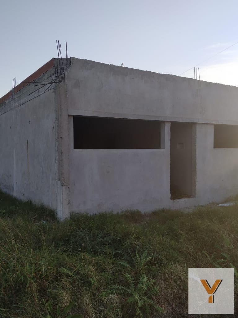 House for sale - 2 bedrooms, 1 bathroom - 318 m² - Lisandro Olmos