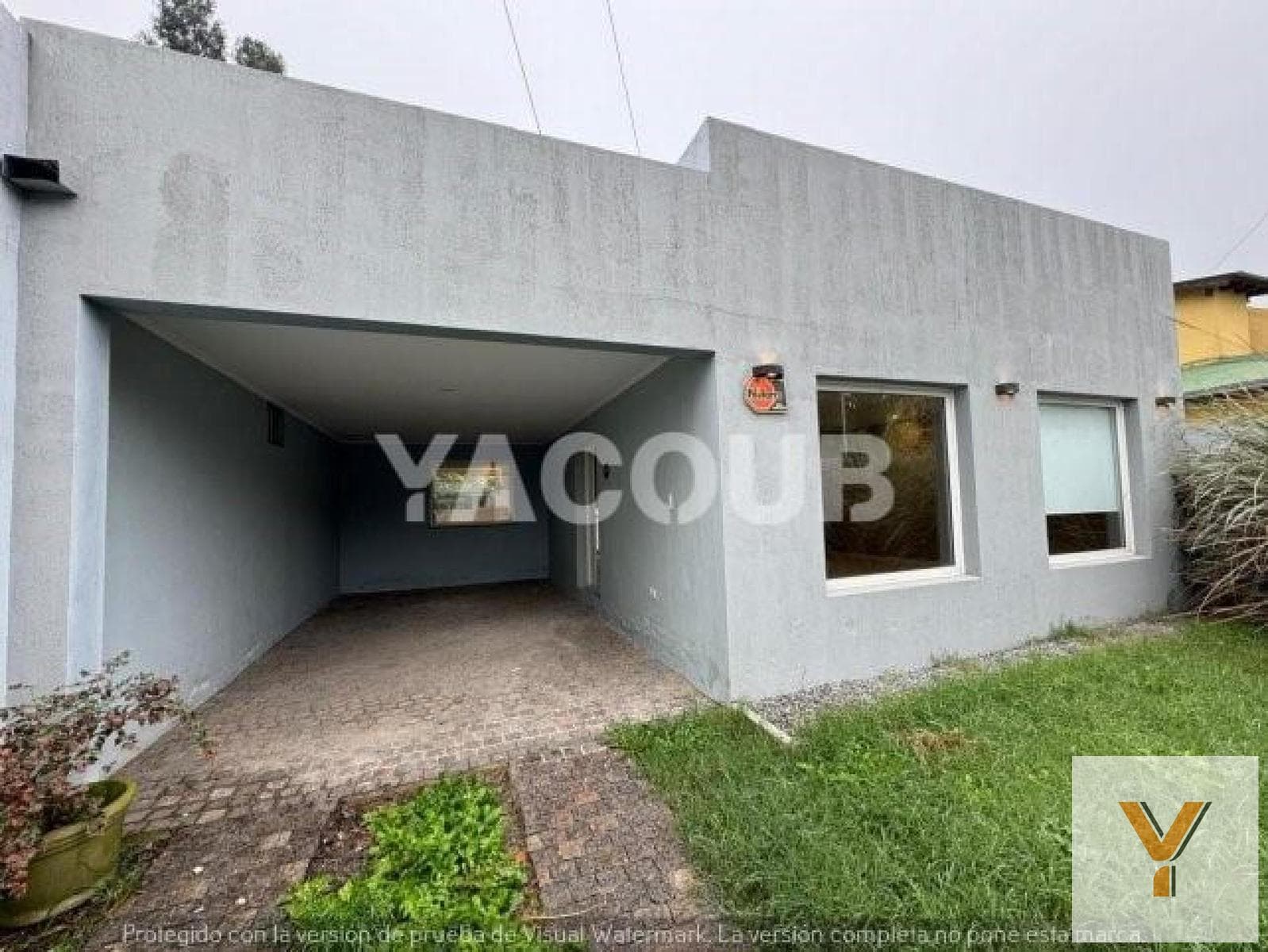 New home for sale - 3 bedrooms, 2 parking spaces - yard - 330 m² - UNCAS neighborhood, Tandil