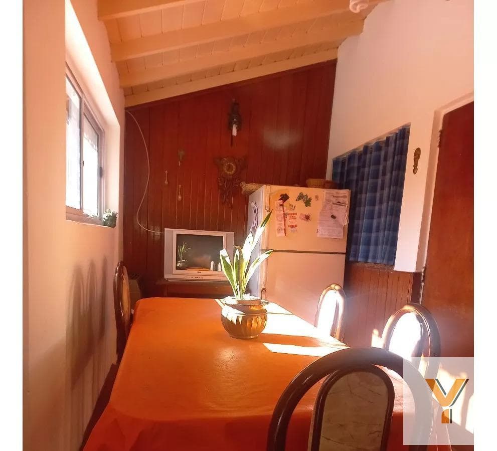 House for Sale - 2 Bedrooms, 1 Bathroom, Garage - 300 m² - Almirante Brown, Buenos Aires