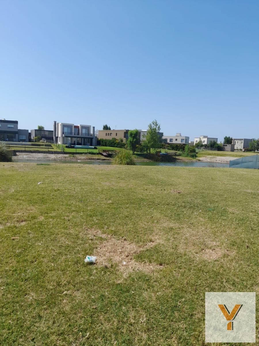 Land for Sale - 941 m² - Escobar