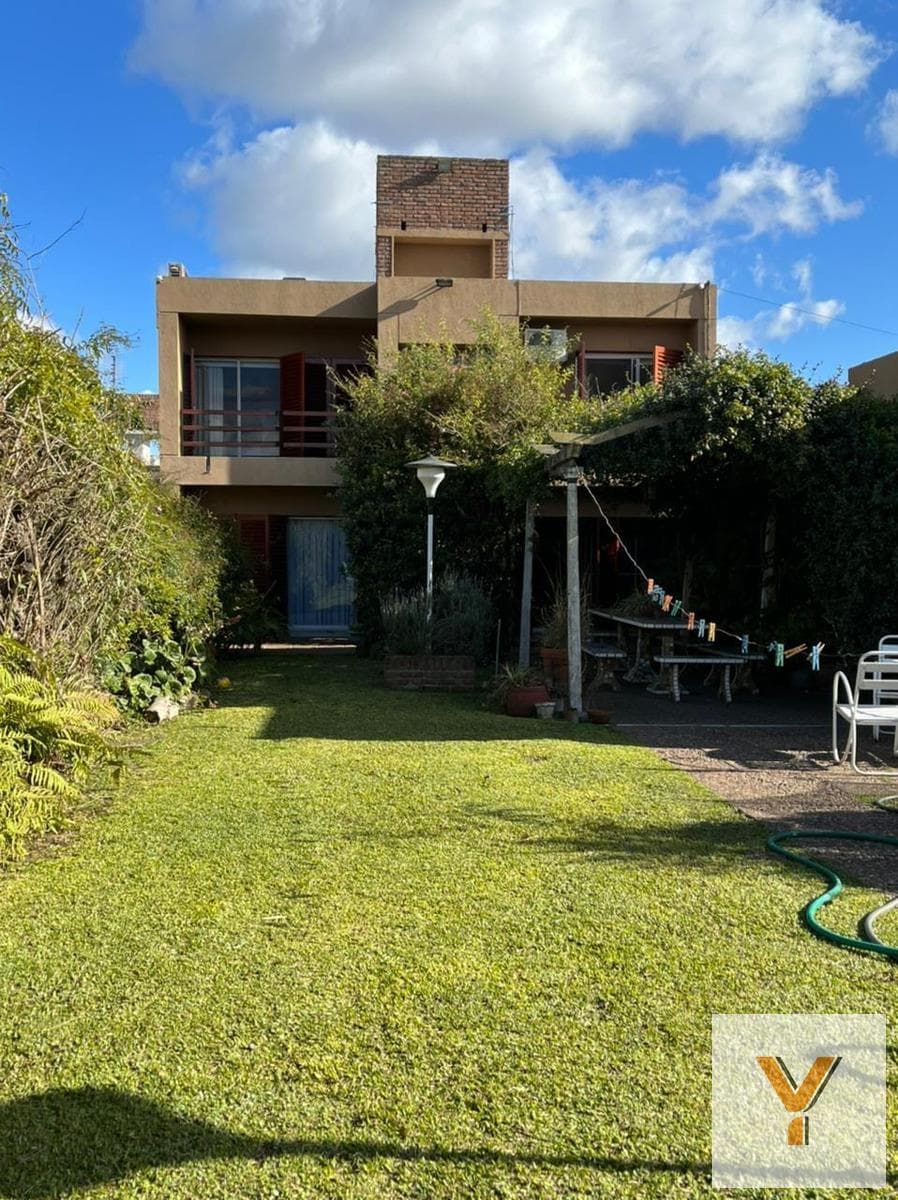 House for Sale - 4 Bedrooms, 4 Bathrooms - 780.64 m² - Marcos Paz
