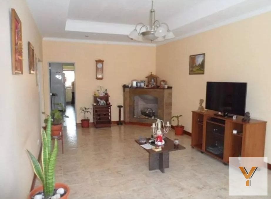 House for Sale - 3 Bedrooms, 2 Bathrooms - Garage - 325 m² - Sierra Chica