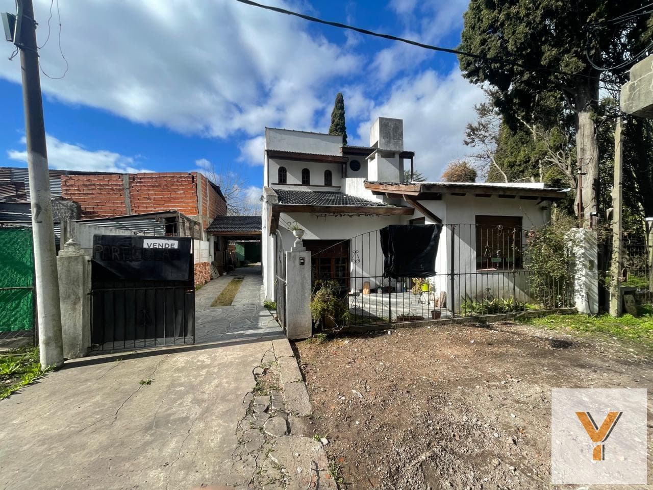 House for Sale - 2 Bedrooms, 1 Bathroom - La Plata