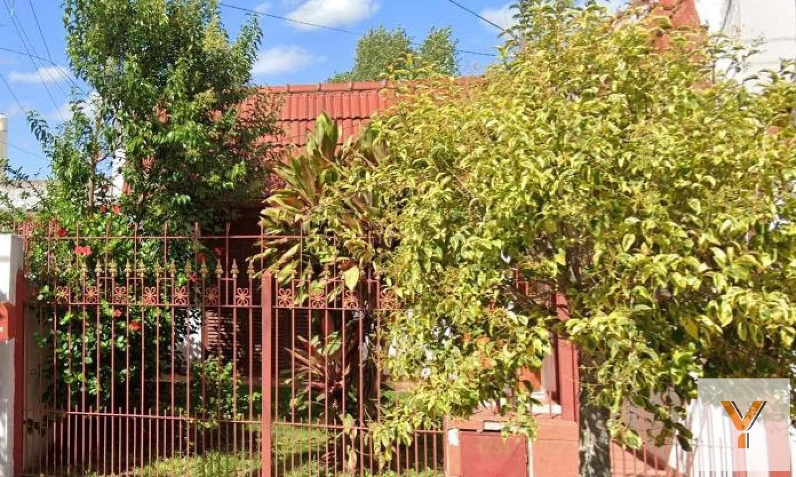 House for Sale - 2 Bedrooms, 2 Bathrooms - 300 square meters - Berisso