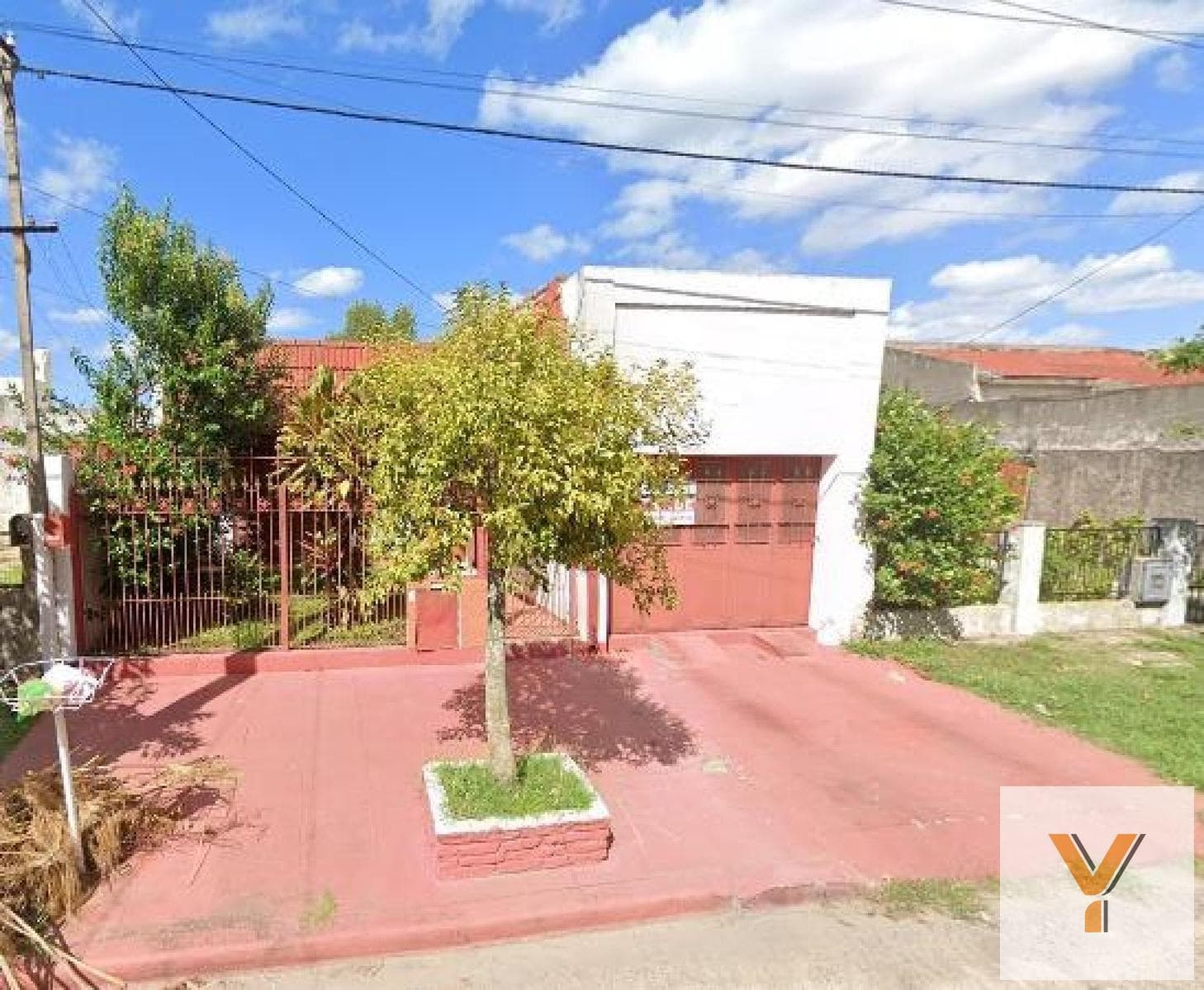 House for Sale - 2 Bedrooms, 2 Bathrooms - 300 square meters - Berisso