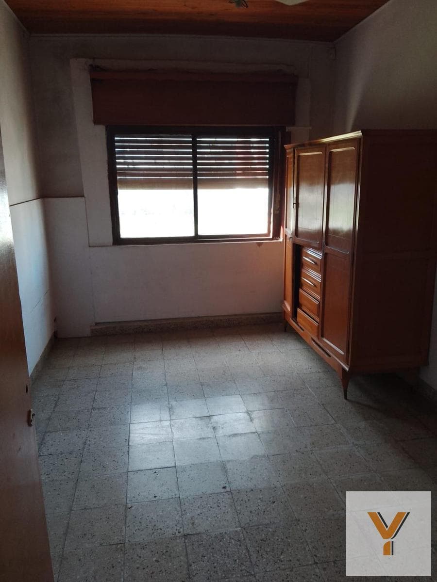 House for Sale - 3 Bedrooms, 1 Bathroom - 300 m² - La Plata