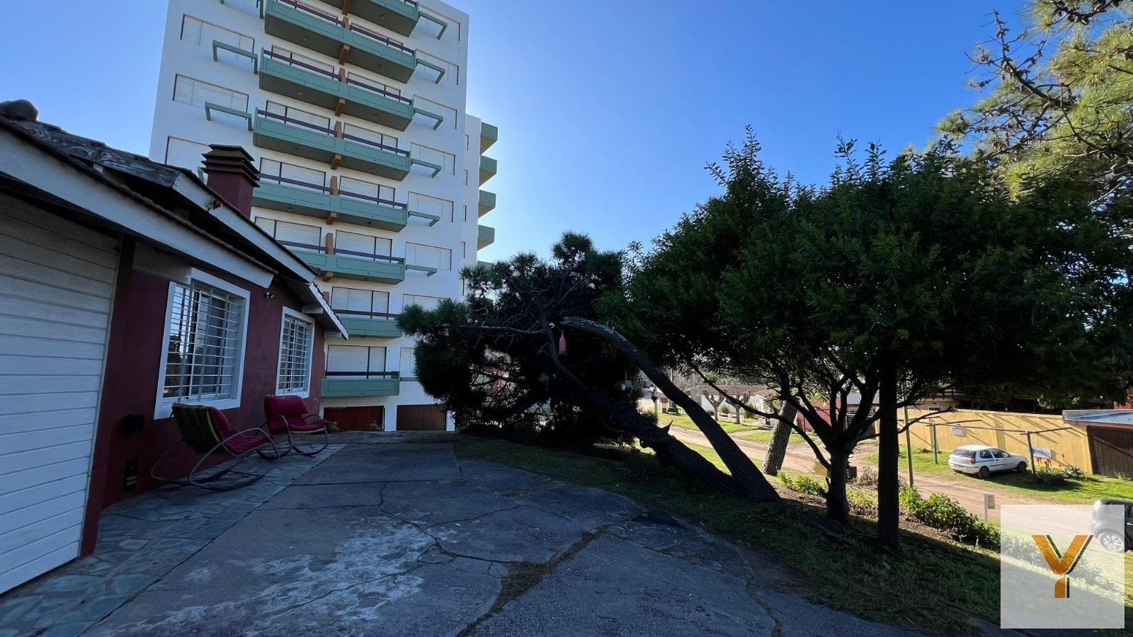 House for Sale - 2 Bedrooms, 2 Bathrooms - Garage - 751 m² - Villa Gesell