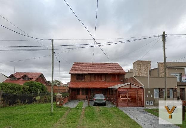 House for Sale - 2 Bedrooms, 2 Bathrooms - 105 m² - Mar del Plata