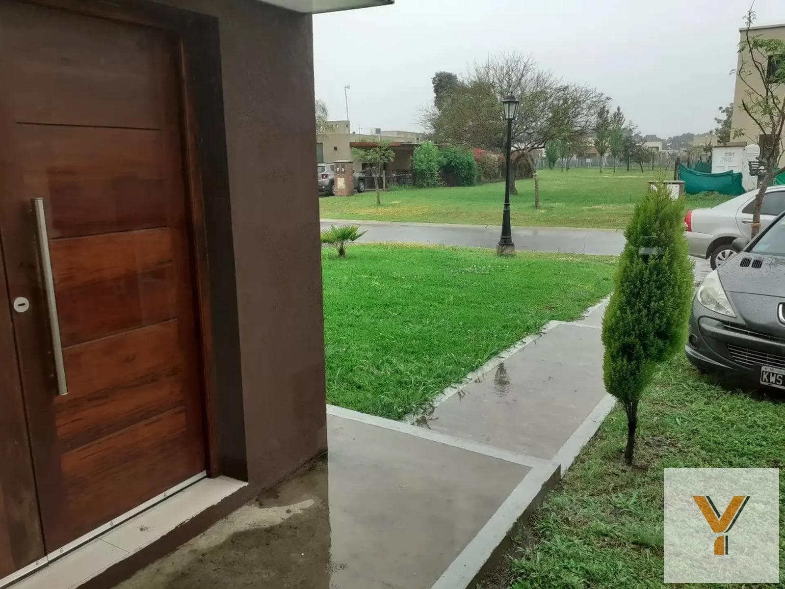 House for Sale - 3 Bedrooms, 3 Bathrooms - 205 m² - Pilar del Este