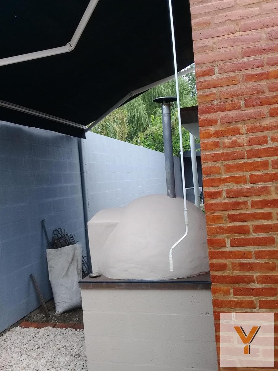 House for Sale - 3 Bedrooms, 2 Bathrooms - Parking Spaces - 415 m² - Glew, Almirante Brown
