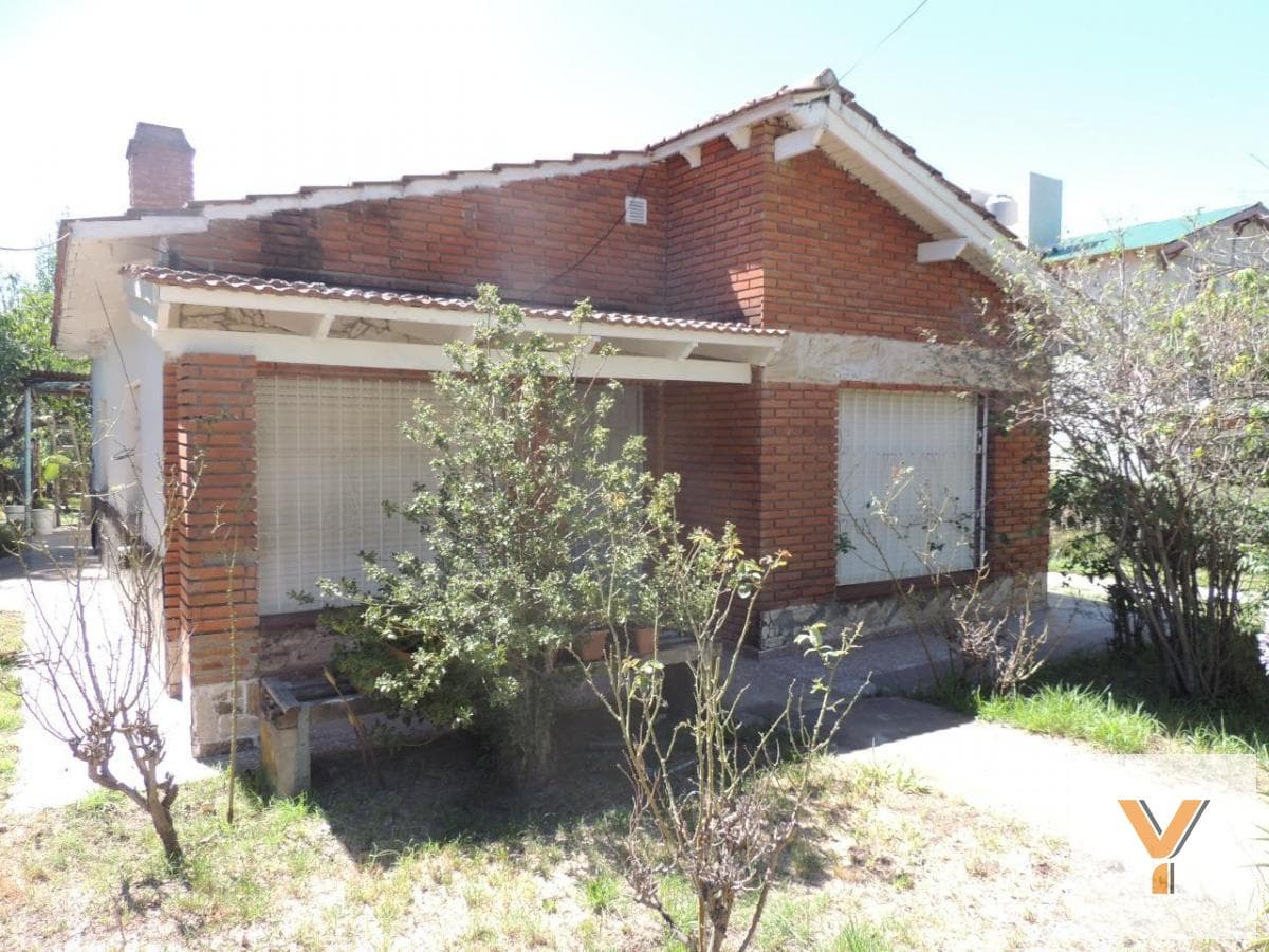 House for Sale - 3 Bedrooms, 3 Bathrooms - 1,200 m² - Sierra de la Ventana